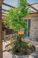 Acrocorinth Apartments