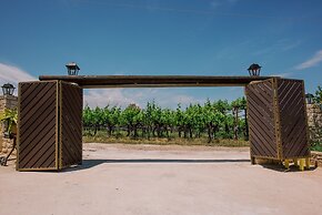 Acrocorinth Apartments