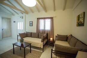 Acrocorinth Apartments