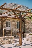 Acrocorinth Apartments