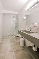 Acrocorinth Apartments