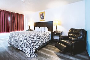 Sky-Palace Inn & Suites Wichita East