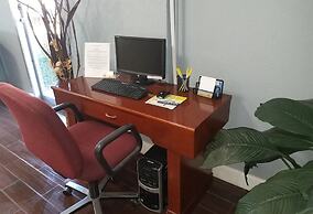 Sky-Palace Inn & Suites Wichita East