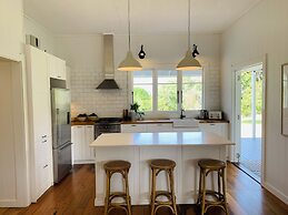 Meryta House