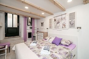 Lavender Room