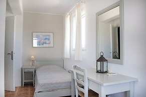 Holiday Sunset Villa Above the Beach