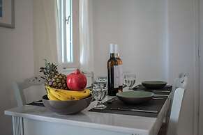 Holiday Sunset Villa Above the Beach