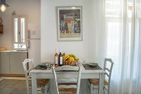 Holiday Sunset Villa Above the Beach