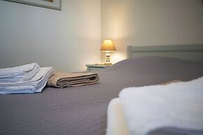 Holiday Sunset Villa Above the Beach