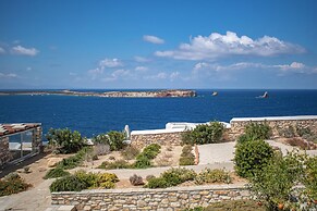 Holiday Sunset Villa Above the Beach