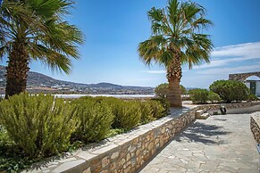 Holiday Sunset Villa Above the Beach