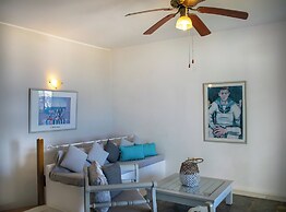 Holiday Sunset Villa Above the Beach