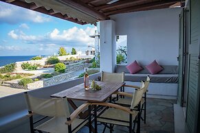 Holiday Sunset Villa Above the Beach