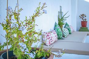 Holiday Sunset Villa Above the Beach