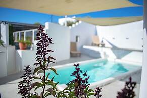 Holiday Sunset Villa Above the Beach