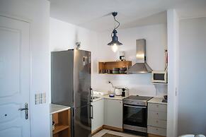 Holiday Sunset Villa Above the Beach