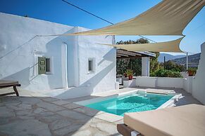 Holiday Sunset Villa Above the Beach