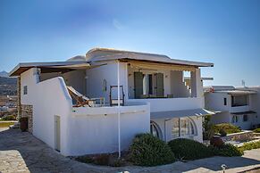 Holiday Sunset Villa Above the Beach