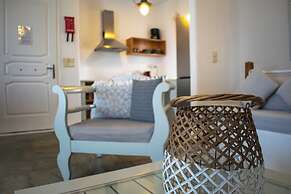 Holiday Sunset Villa Above the Beach