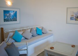 Holiday Sunset Villa Above the Beach