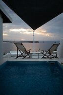 Holiday Sunset Villa Above the Beach