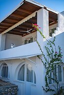 Holiday Sunset Villa Above the Beach