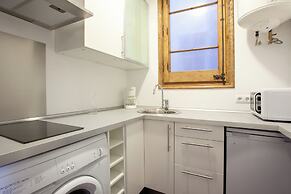 Comfortable Family Apartment With Balcony