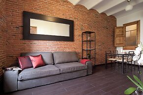 Comfortable Family Apartment With Balcony