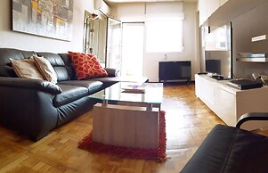Modern and Comfortable Madrid Flat
