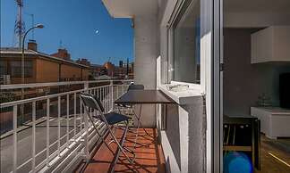 Modern and Comfortable Madrid Flat