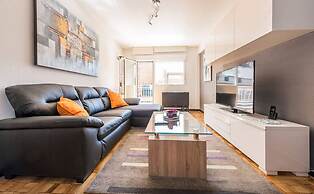Modern and Comfortable Madrid Flat