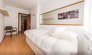 Modern and Comfortable Madrid Flat