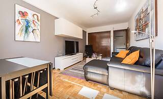 Modern and Comfortable Madrid Flat