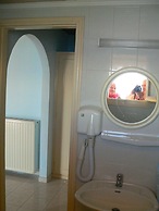 Apraos Bay Hotel In Kalamaki Beach, 100m From the Lovely Sandy Beach