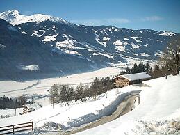 Villa Sonnenterrasse in Tyrol - Skiinghiking Area Hochzillertal Kalten