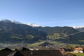 Villa Sonnenterrasse in Tyrol - Skiinghiking Area Hochzillertal Kalten