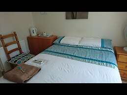 Room-double With Shared Bathroom Sleeps