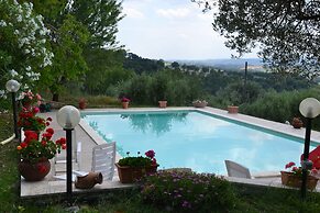 Panoramic Farmhouse With Swimming Pool - Monticello