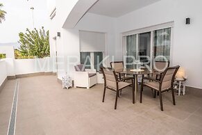 Playa Granada, Piso En Urbanizacion Nueva 6 Pax Beach, Golf, Ski,sun