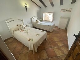 Casa Rural El Tranco Del Lobo