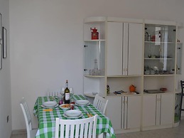 Three Bedroom Holiday Home Very Close to the Beach in San Foca
