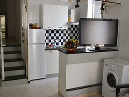 Three Bedroom Holiday Home Very Close to the Beach in San Foca