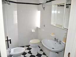 Three Bedroom Holiday Home Very Close to the Beach in San Foca