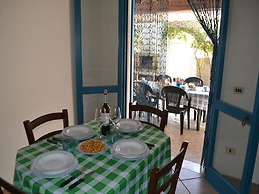 Villa With Shady Garden and air Conditioning in Torre Dell'orso