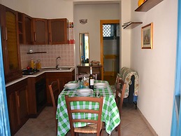Villa With Shady Garden and air Conditioning in Torre Dell'orso