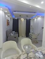 Luxurious Apartment 4to Level With Security Camera