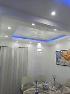 Luxurious Apartment 4to Level With Security Camera