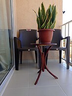 Luxurious Apartment 4to Level With Security Camera