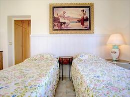 Romantic Puerto Banus Villa, Sea Mountain Views