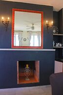 Romantic Puerto Banus Villa, Sea Mountain Views